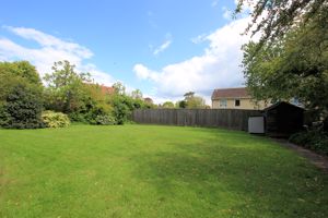 Communal Garden- click for photo gallery